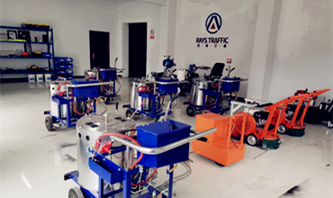 Zhenjiang Rays Traffic Road Marking Machine Showroom